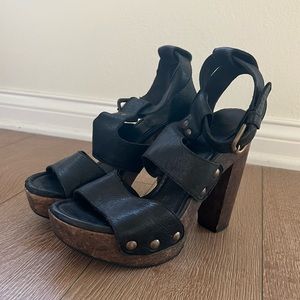 Stuart Weitzman Sandals size 5.5